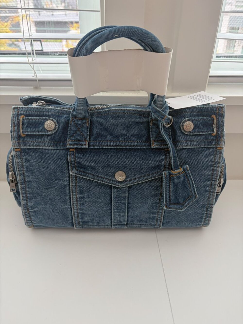 BNWT Gap Five Pocket Satchel Medium Wash